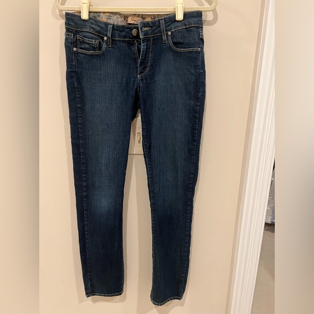 Paige Skyline skinny jeans. Size 28. Fountain wash.